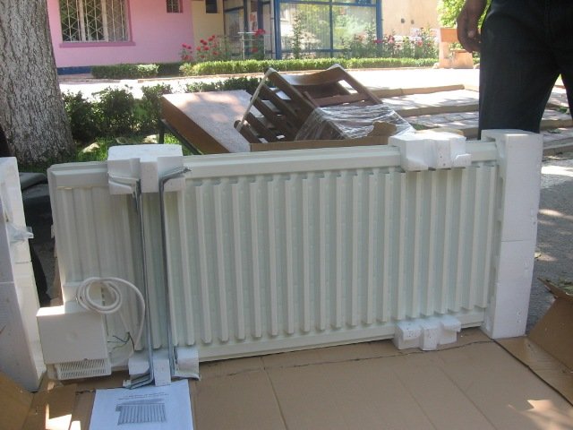 LICHIDEZ STOC CALORIFERE ELECTRICE PERETE, IN AMBALAJ ORIGINAL